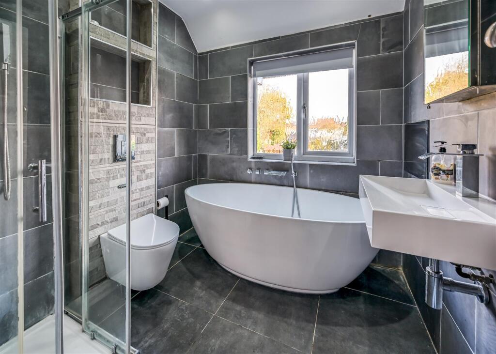 24 Wychbury Road-13.jpg