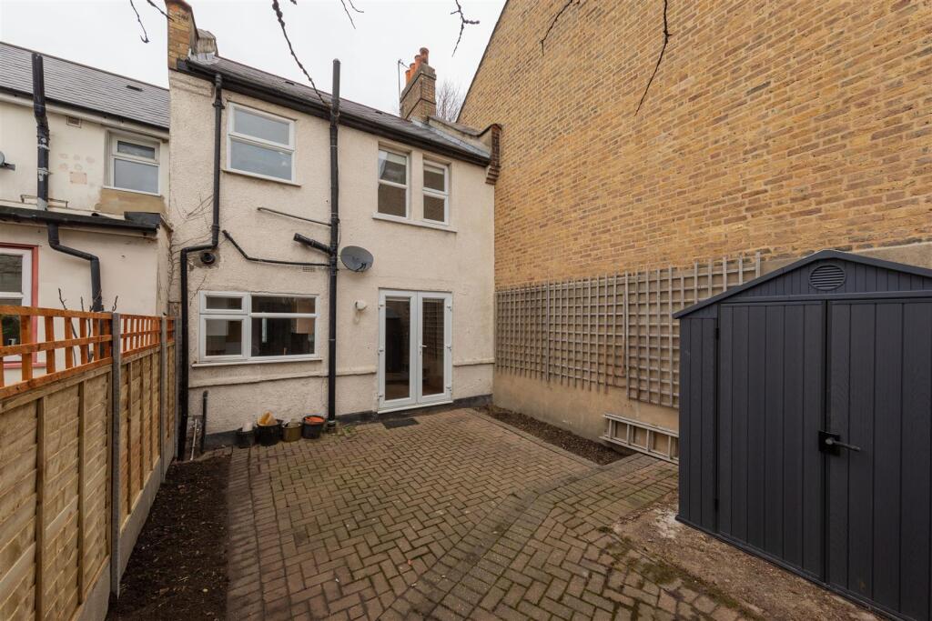 Browning Road E11