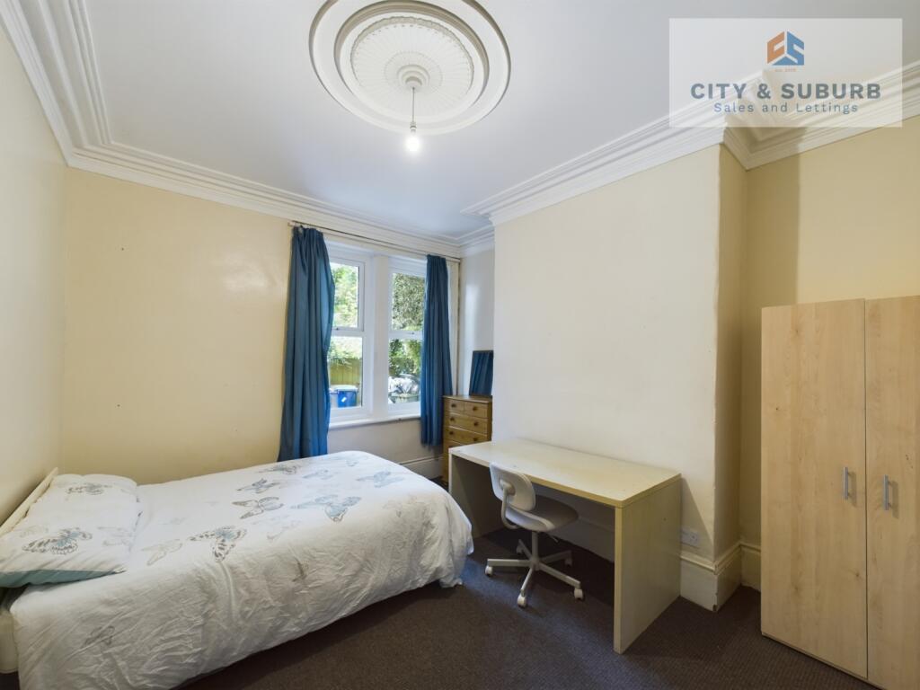 CAM01351G0-PR0107-STILL003