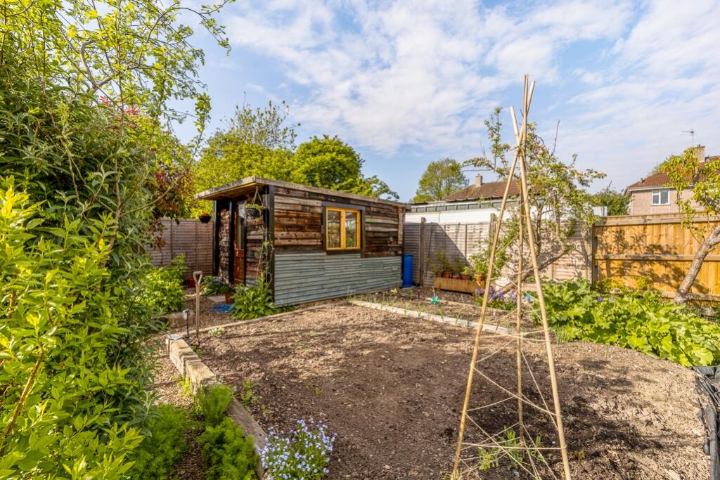 5 Edinburgh Crescent (Kirton)-14