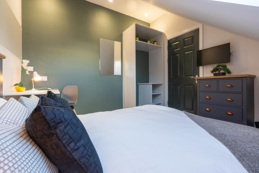 Flat 1, 123 Walter Road Bedroom 7