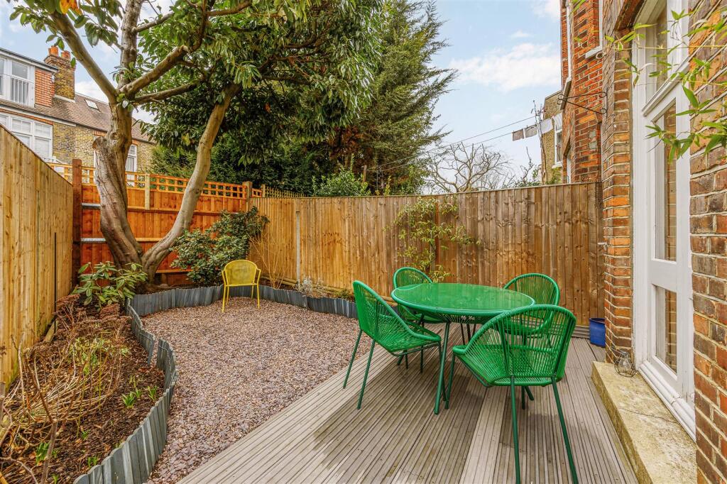 GFF, 36 Willcott Road-12.jpg