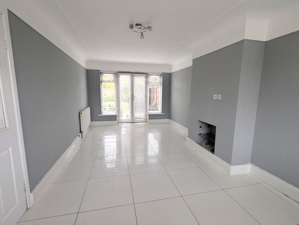 PXL_20250415_0923...