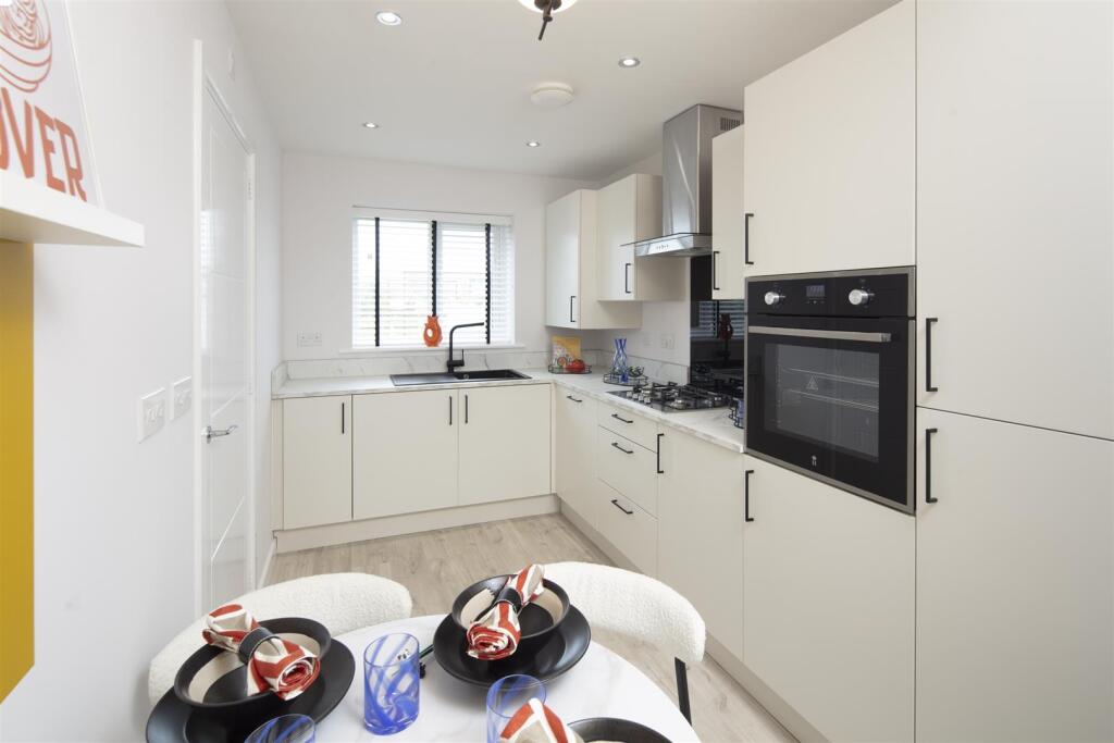 Kitchen/dining area