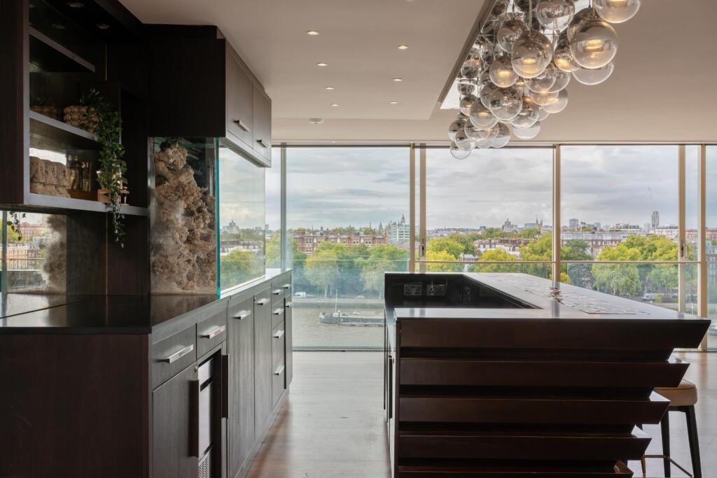 Apartment 64-66 Riverside One Hi-88.jpg