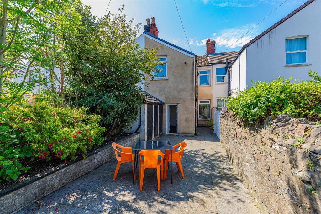 Cosmeston Street 46-3.jpg