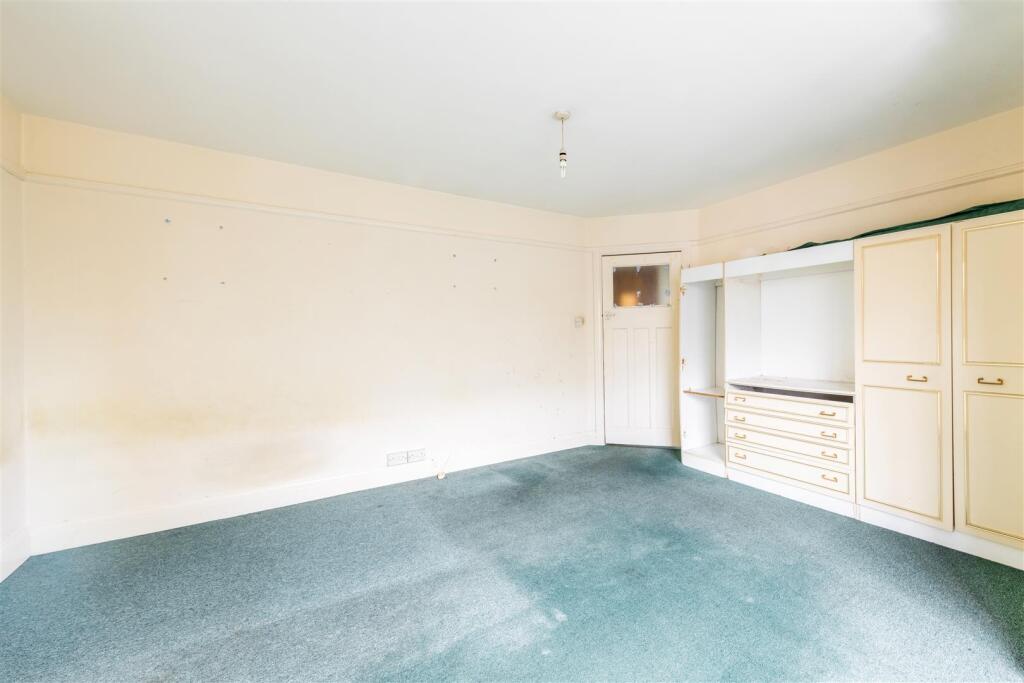 Flat 6, St Anne's Mansions-15.jpg