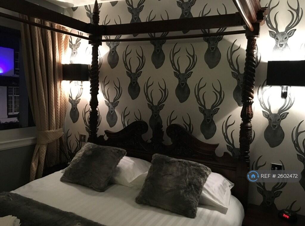 Luxury 4 Poster Bed