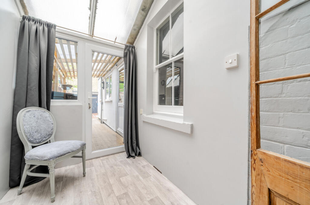 1346141-7-68b5e1d...