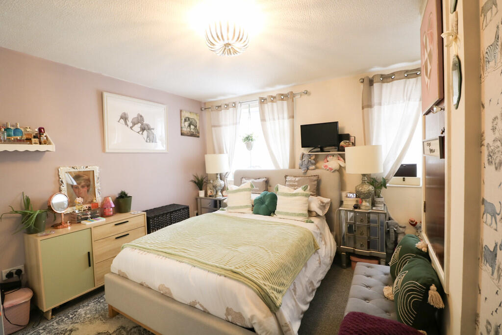 Master Bedroom1