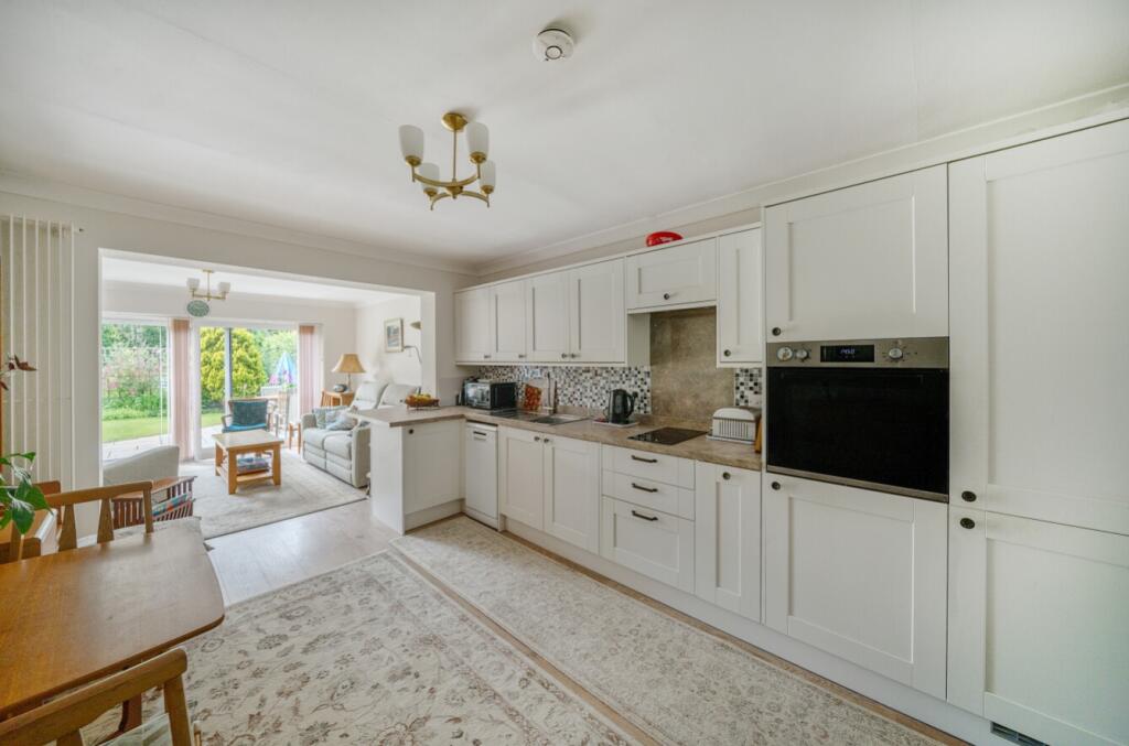 1305672-10-6849f77ce3c06