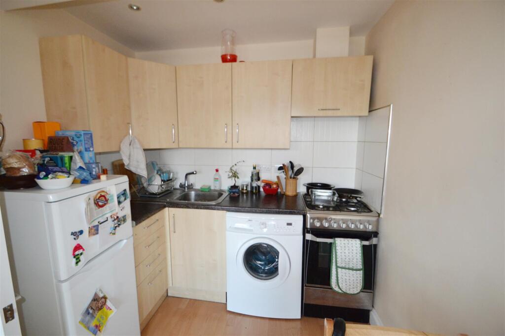 Finchley Road Kitchen 2.JPG