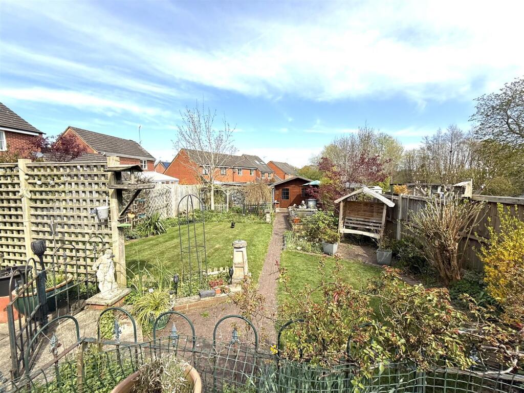 49 armitage rear 2.jpeg