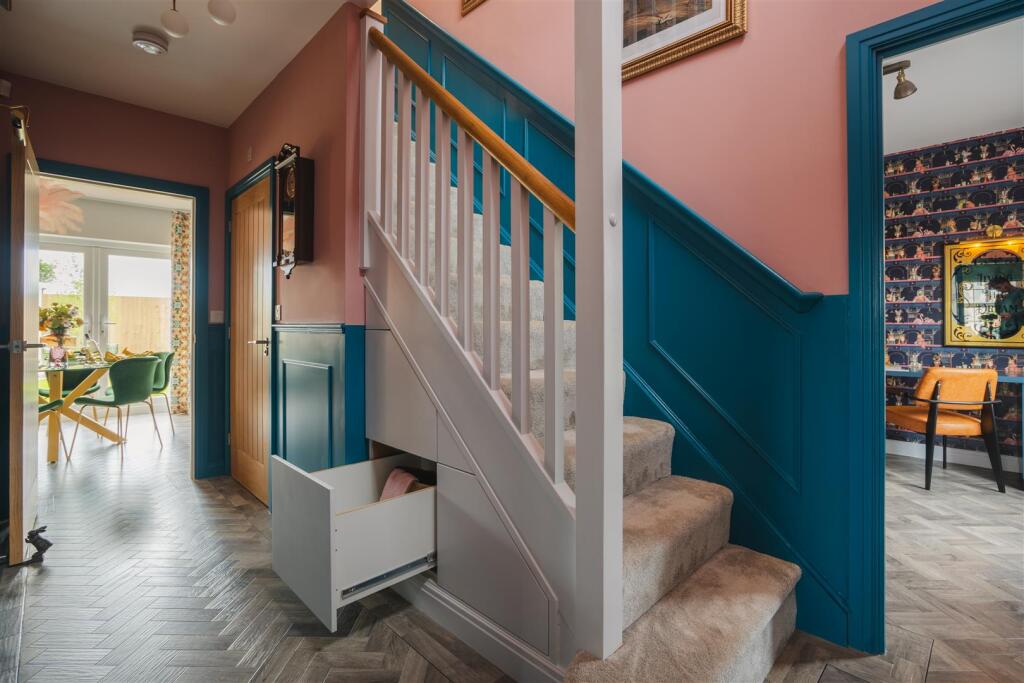 WMA - Ivy House - Hall-4 (Hammond).jpg