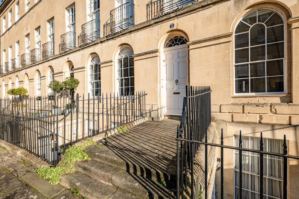 7 Johnstone St-4.jpg