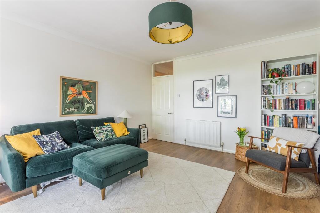 Flat 6 Carisbrooke-9.jpg