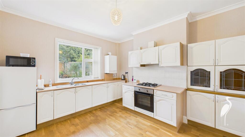 Breakfasting Kitchen