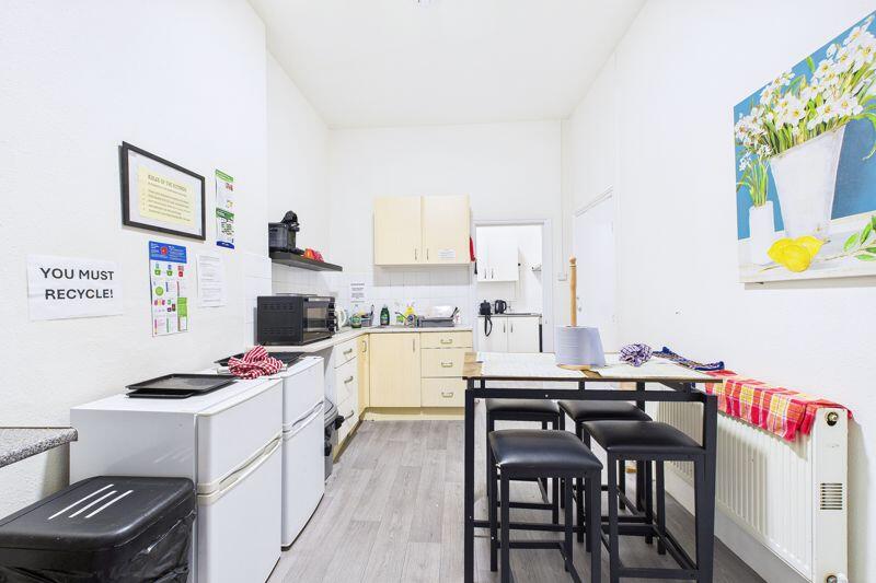 Kitchen side