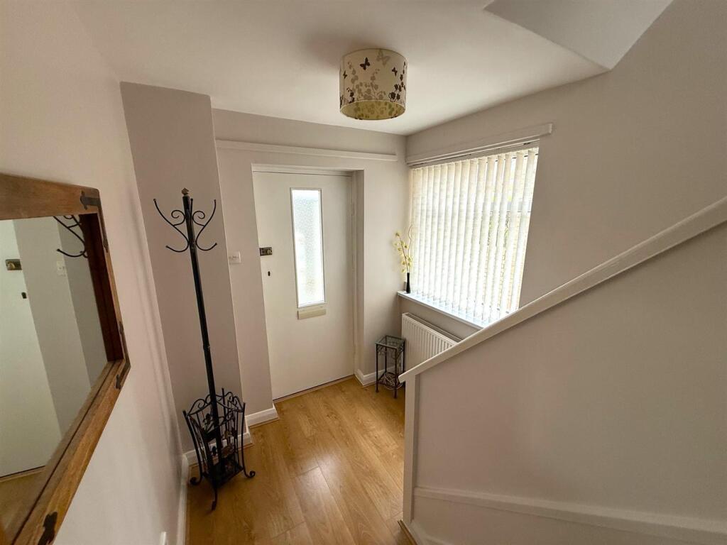 ENTRANCE HALLWAY