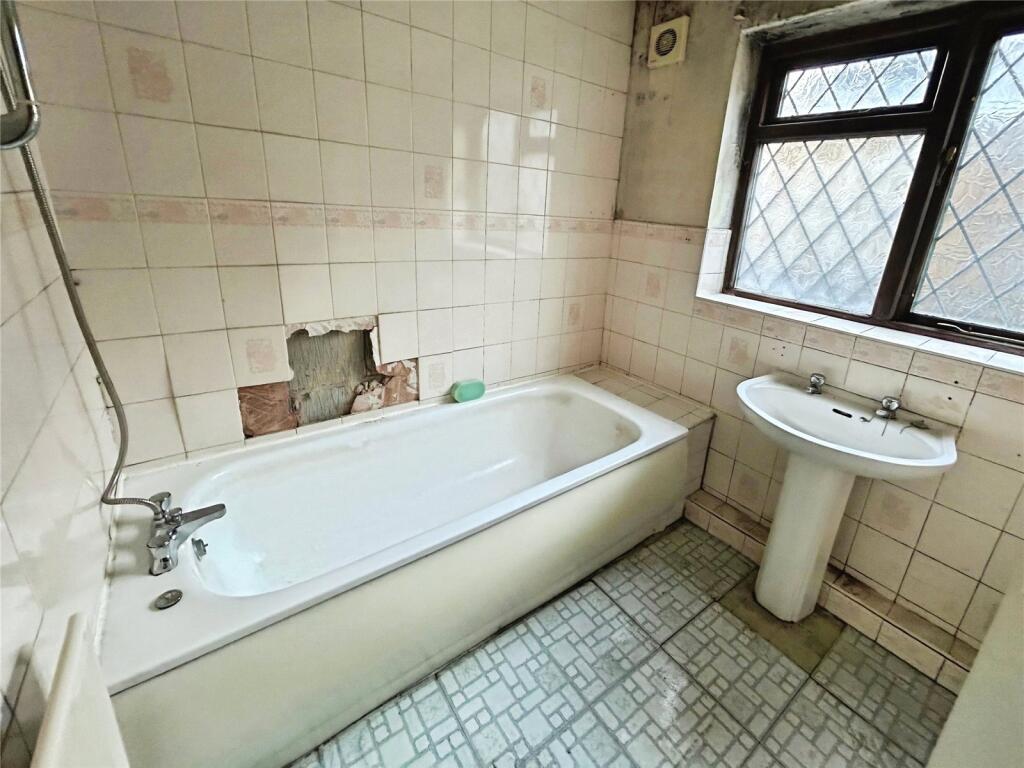 Bathroom W/C