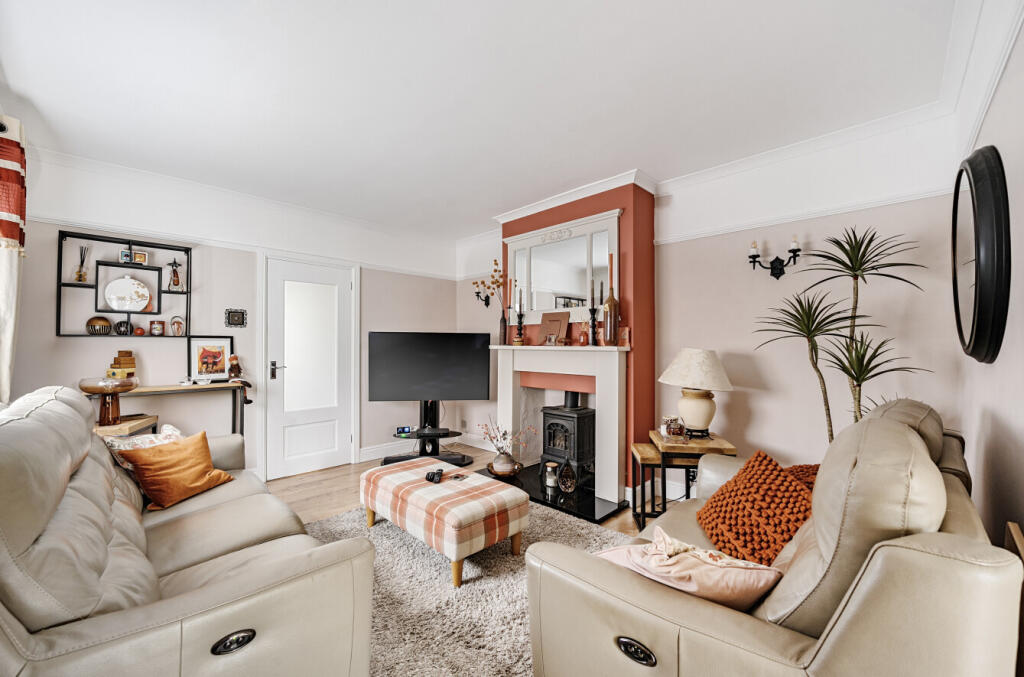 1318058-10-686581...