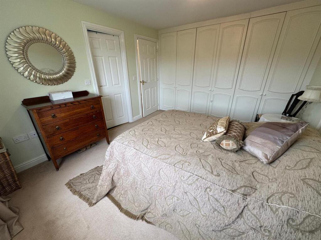 Principal Bedroom 1 (rear)