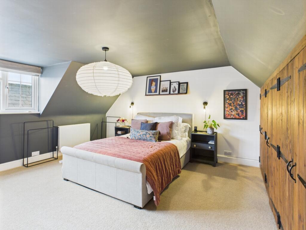 Bedroom 1 - 2nd
