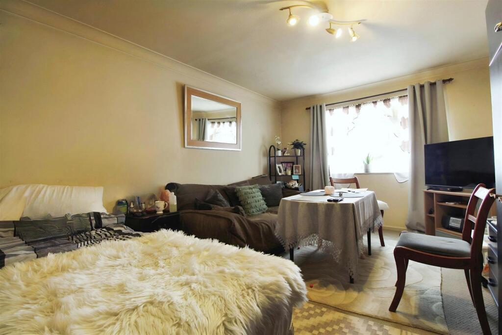 editedimage-591b360f-51b2-48ed-909d-bab50a8ce7bf 2