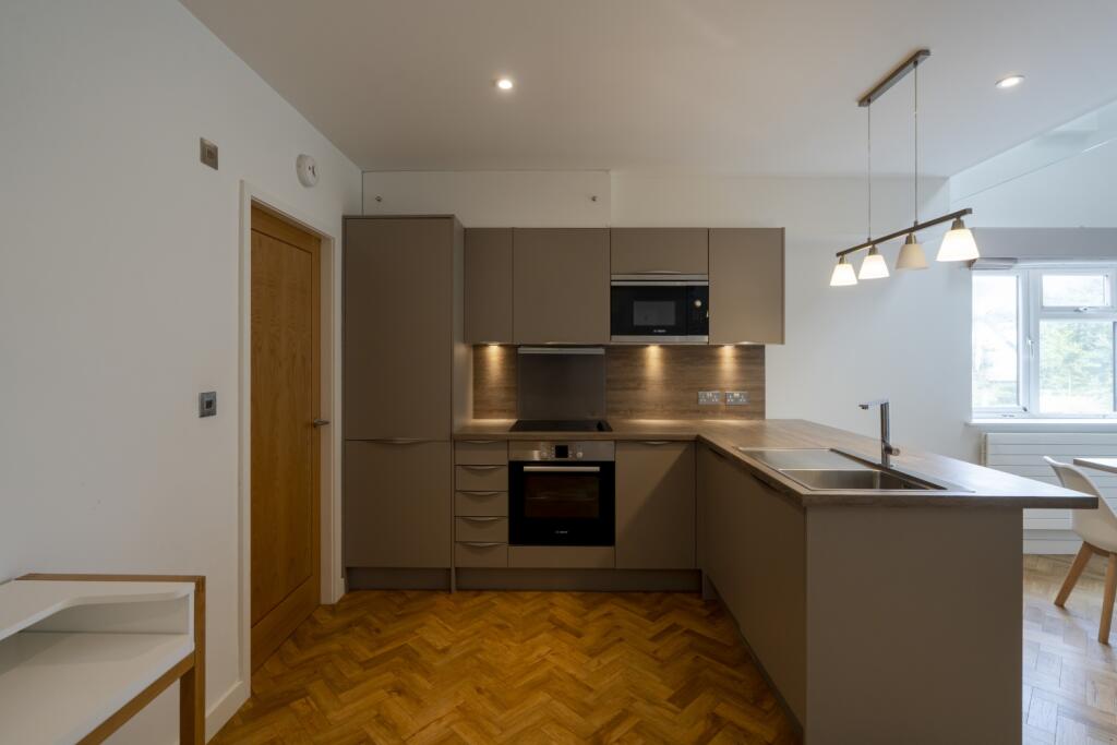 Flat 3, Charterford House-08501