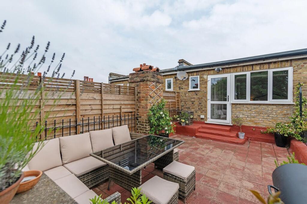 Outside Space (3).jpg