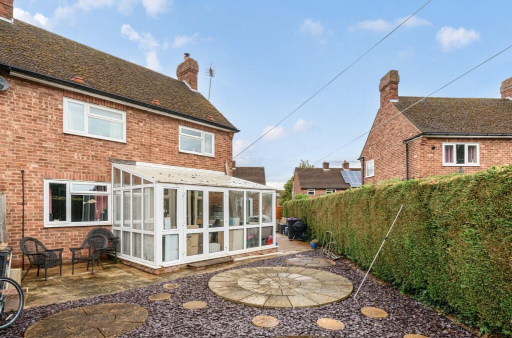 1347514-5-68b883cbaf133