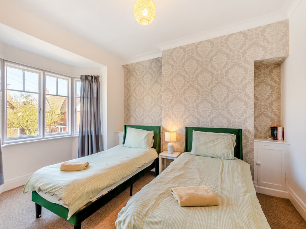 0cf13b46-e014-462c-bd0f-ca1cfa4cfb77