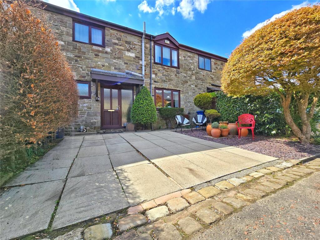 Front Drive &amp; Patio