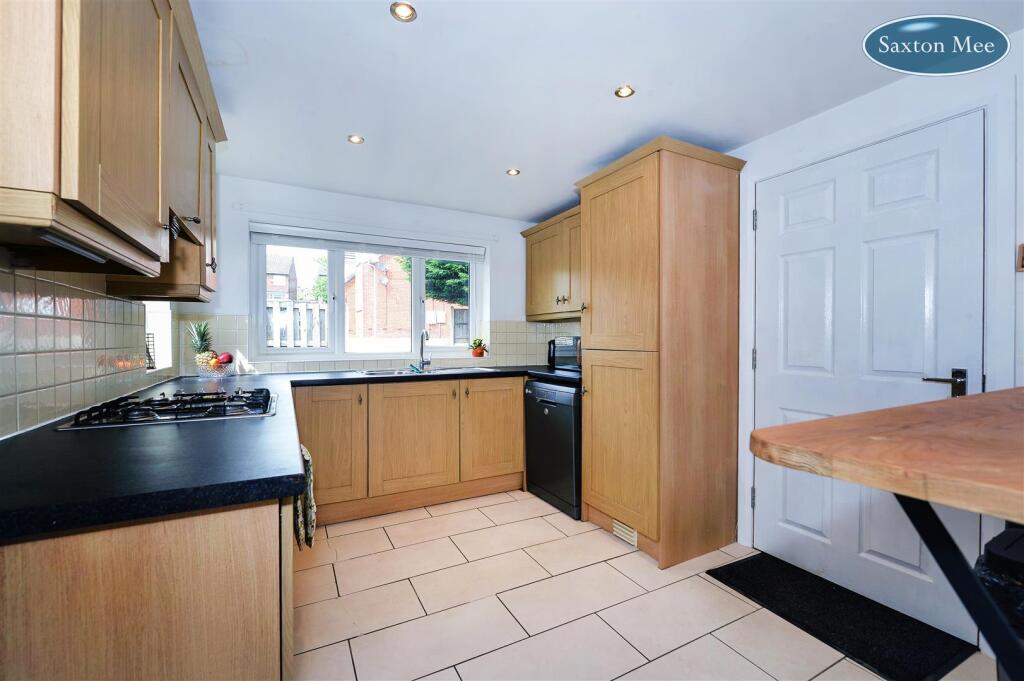 kitchen 9644.jpg
