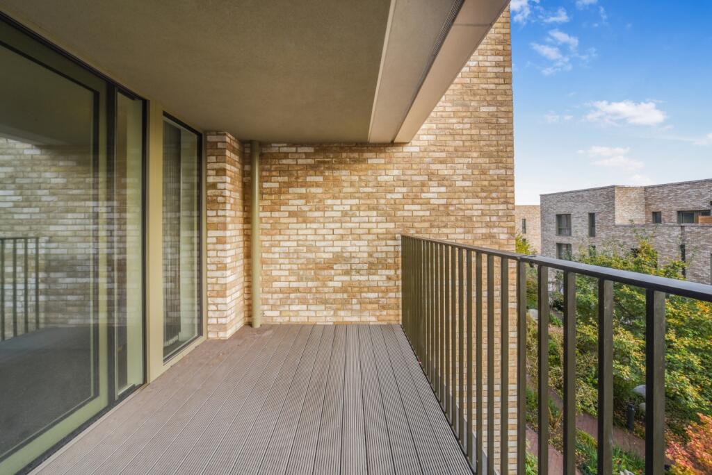 Elephant Park, Eleph