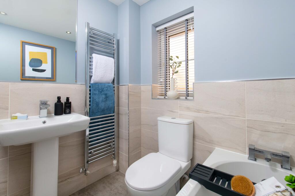 Ellerton main bathroom