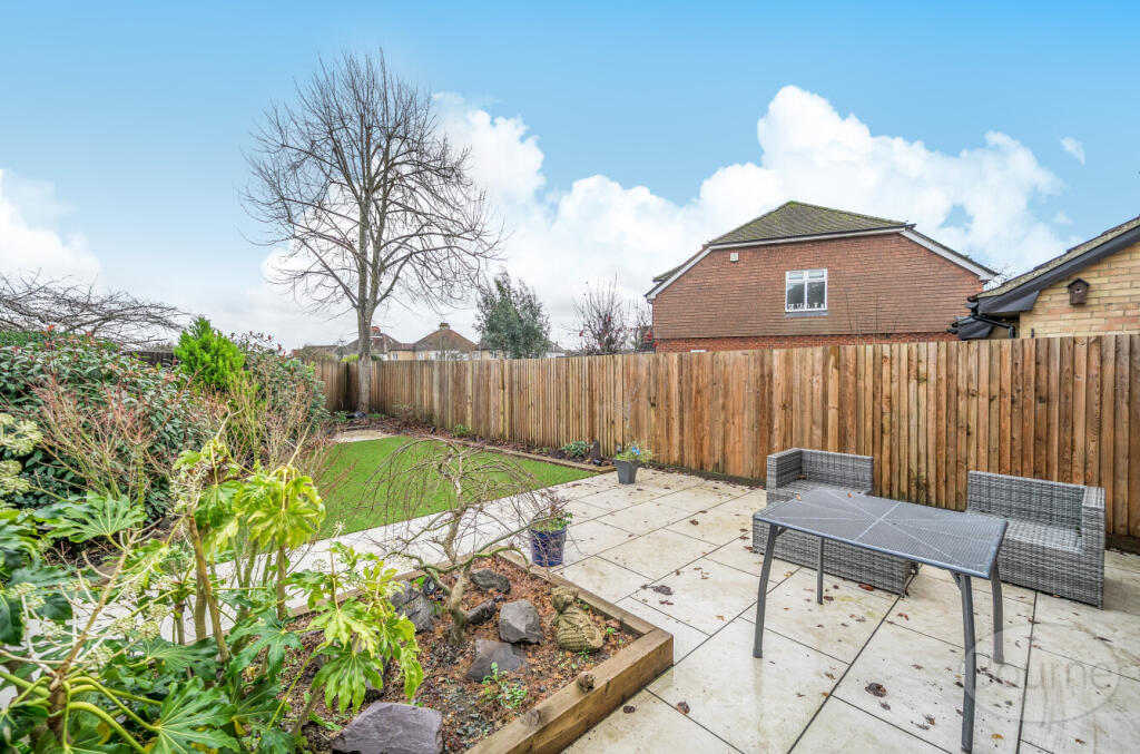 acb8e23d-a943-4b3...