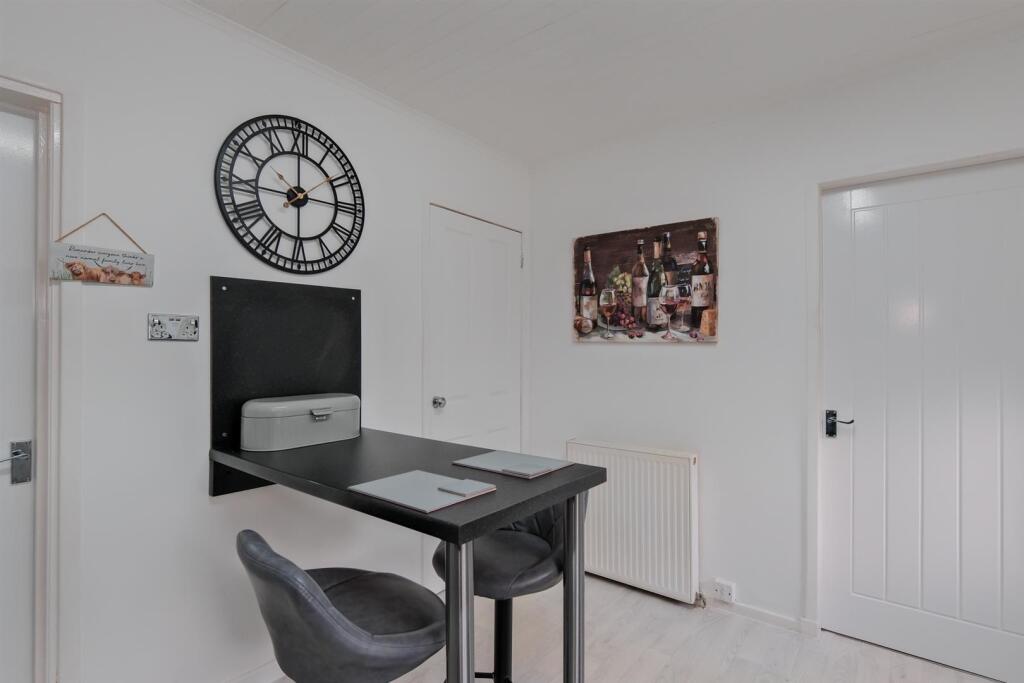 008-282 North Dryburgh Road, Wishaw.jpg
