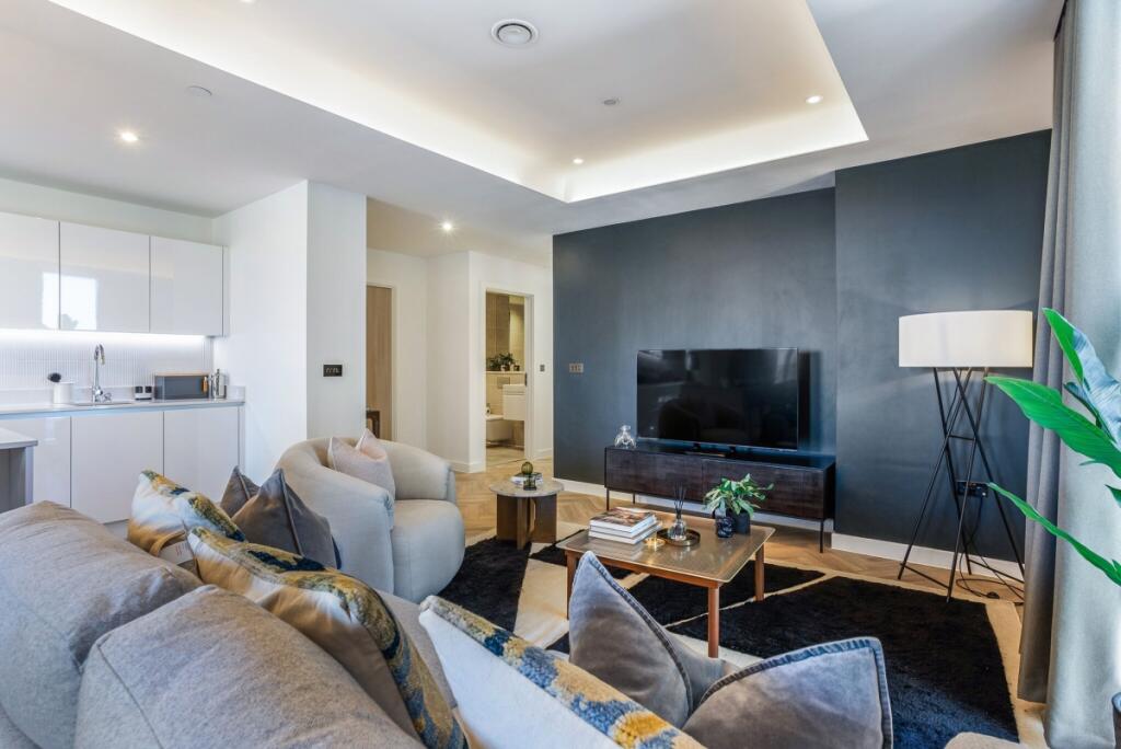 82480_Apartment 2...