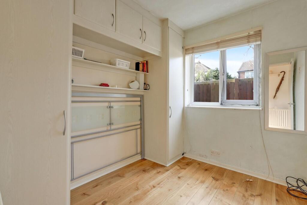 14-f65dJHPropWorld - 6d Hall Drive - 40-medium.jpg