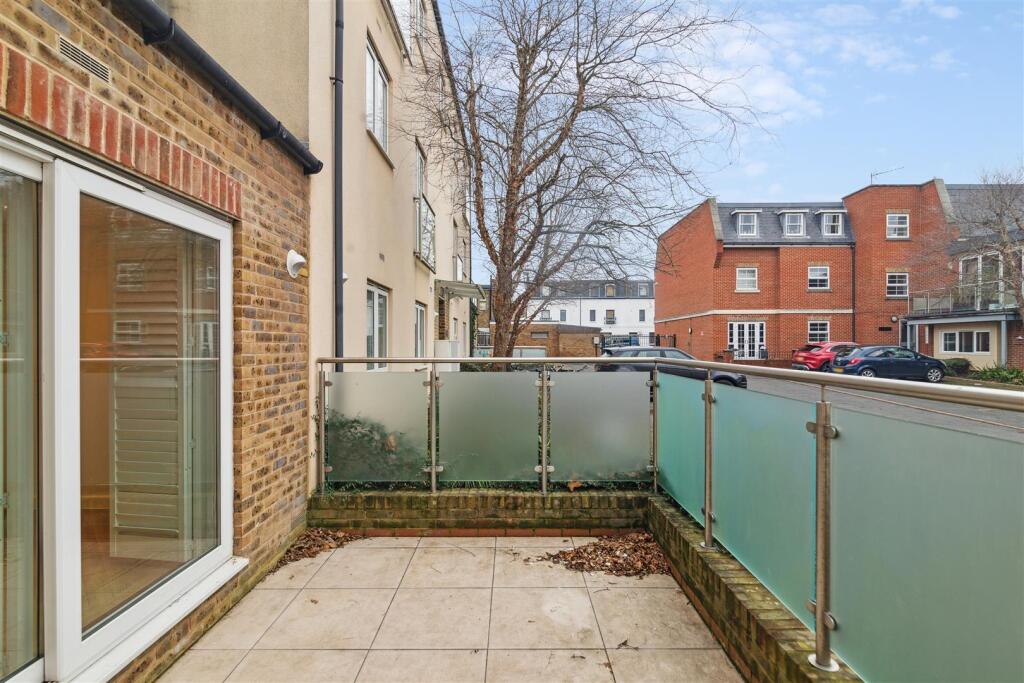 FOR SALE -Acton Lane, W4