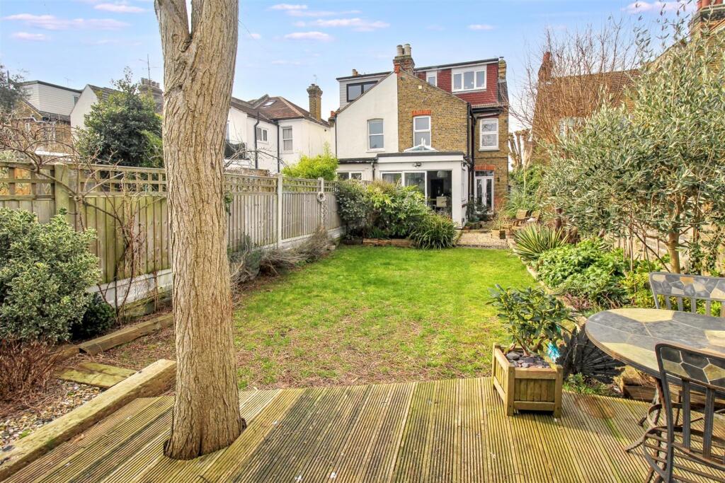 REar Garden 5.jpg