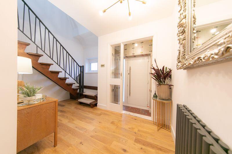 Entrance hallway &amp; porch