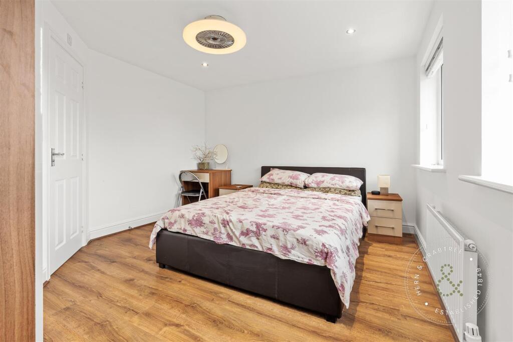 Rhodfa Lewis, Old St Mellons (27).jpg