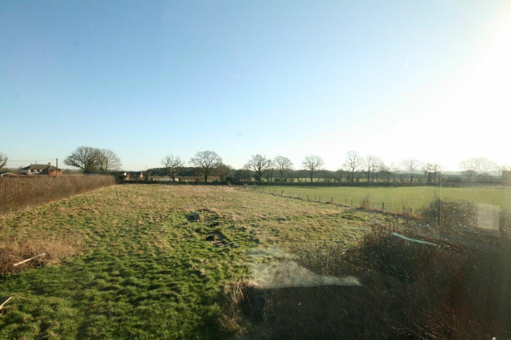 Photograph 15