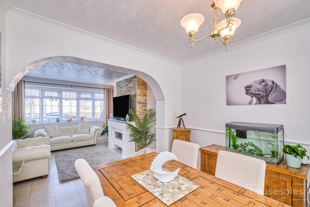 Living Room/ Lounge