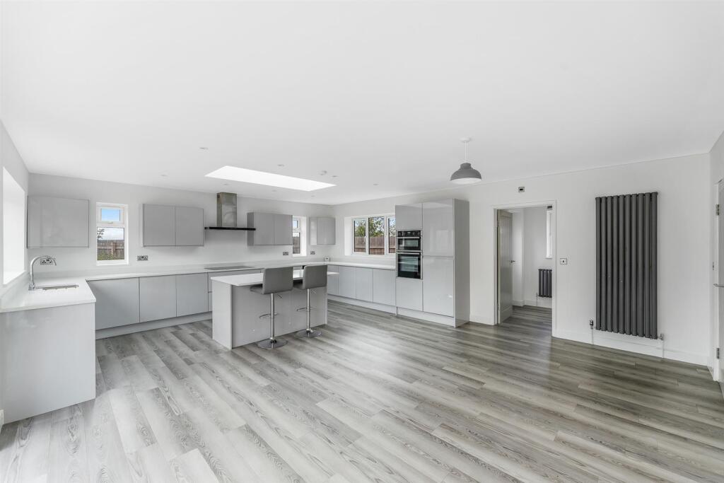 Kitchen/Diner/Family