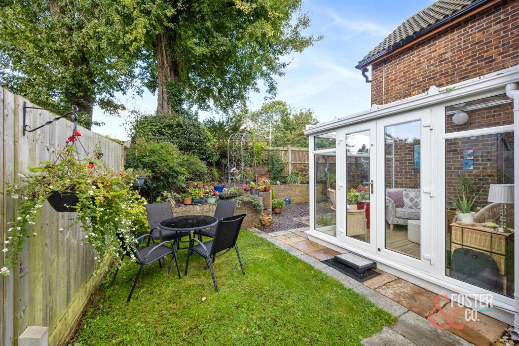 High Street, April Cottage-009.JPG