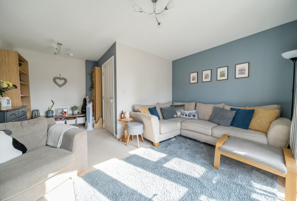 1348318-17-68cd80...