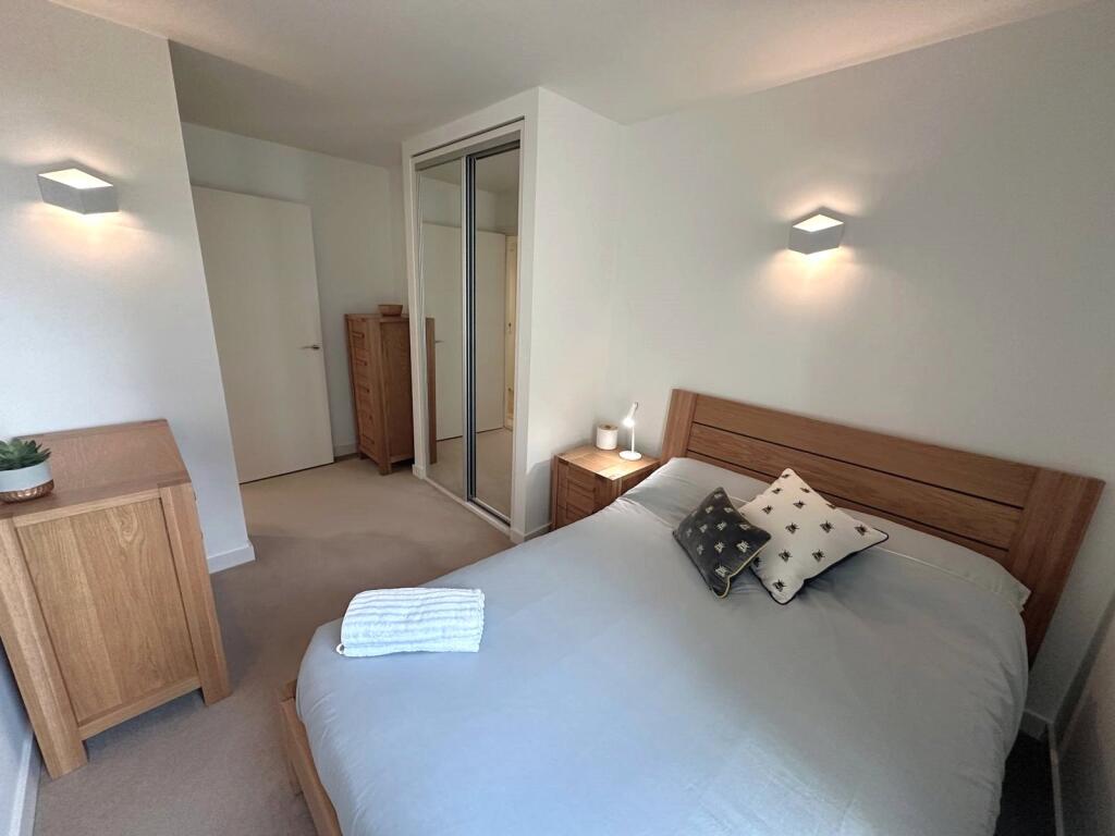 Bedroom (2)